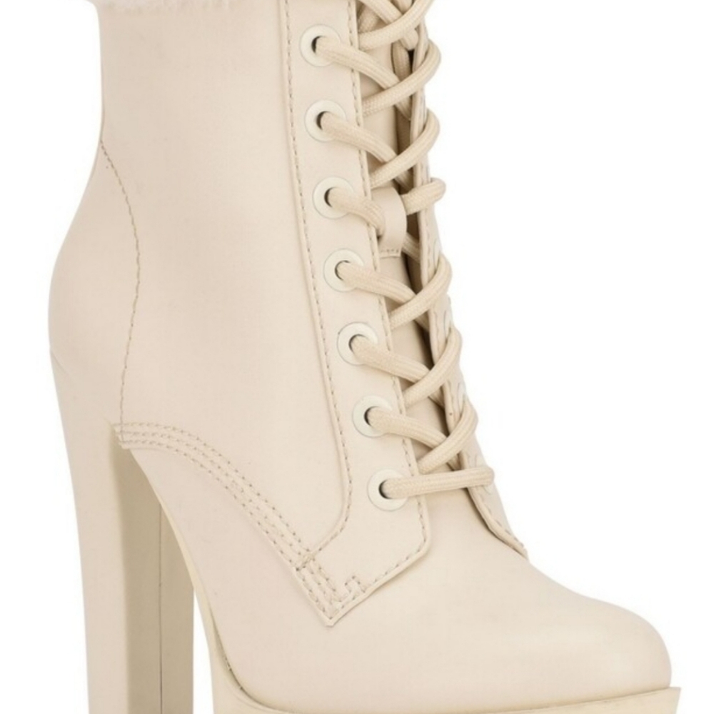 Guess Women Tetian  faux fur trim Dress Booties Size 7.5 Beige